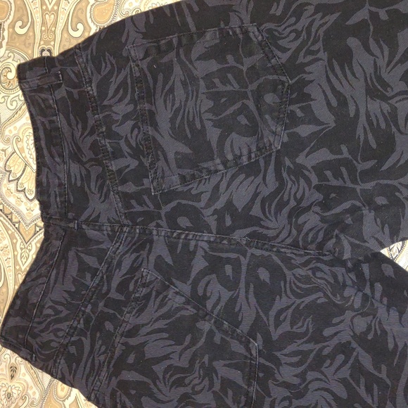 Absolutely ๐NO FEAR X H&M Collab Baggy Streetwear Jean in Black/Gray - Picture 10 of 17